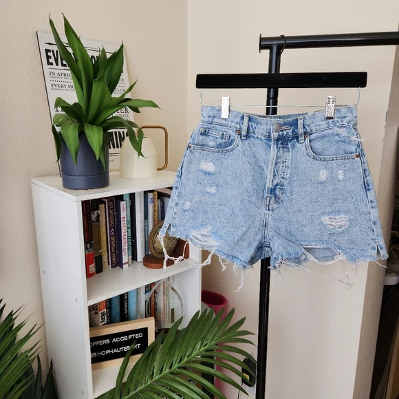 Pacsun High Rise Distressed Shorts - Picture 2 of 4